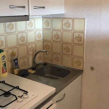 Apartment Cosy Proche Richelieu Avec Balcon, Piscine Et Parking - Fr-1-723-158 Agde