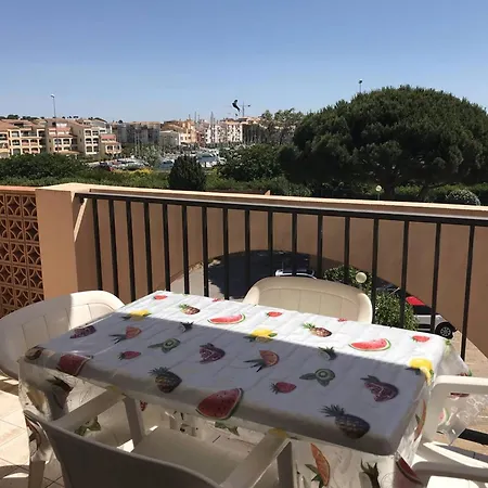 Cosy Proche Richelieu Avec Balcon, Piscine Et Parking - Fr-1-723-158 *