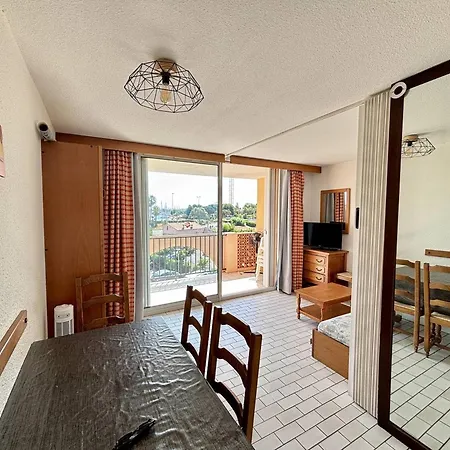 Cosy Proche Richelieu Avec Balcon, Piscine Et Parking - Fr-1-723-158 *