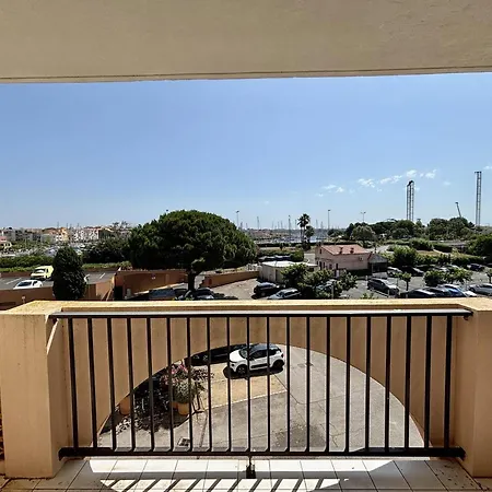 Cosy Proche Richelieu Avec Balcon, Piscine Et Parking - Fr-1-723-158 Apartamento Agde